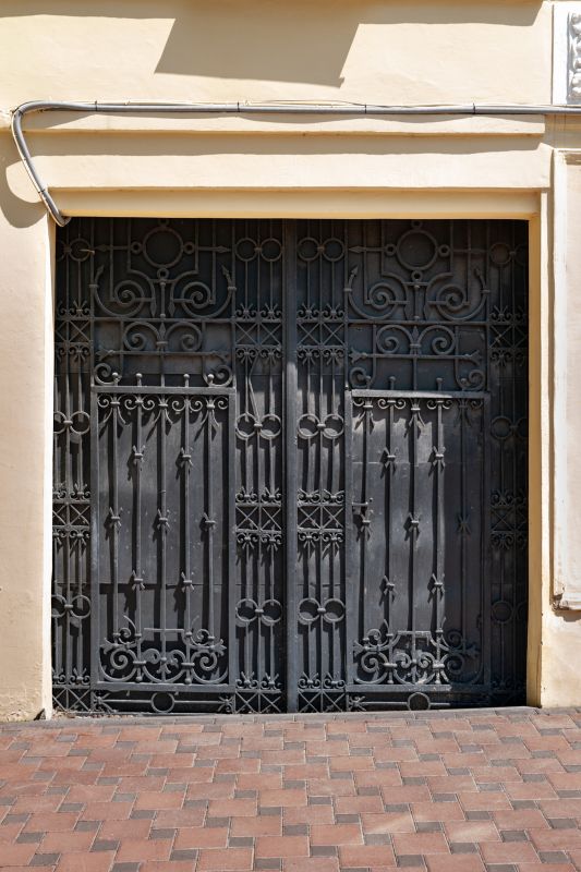 Seasonal Iron Gate Art